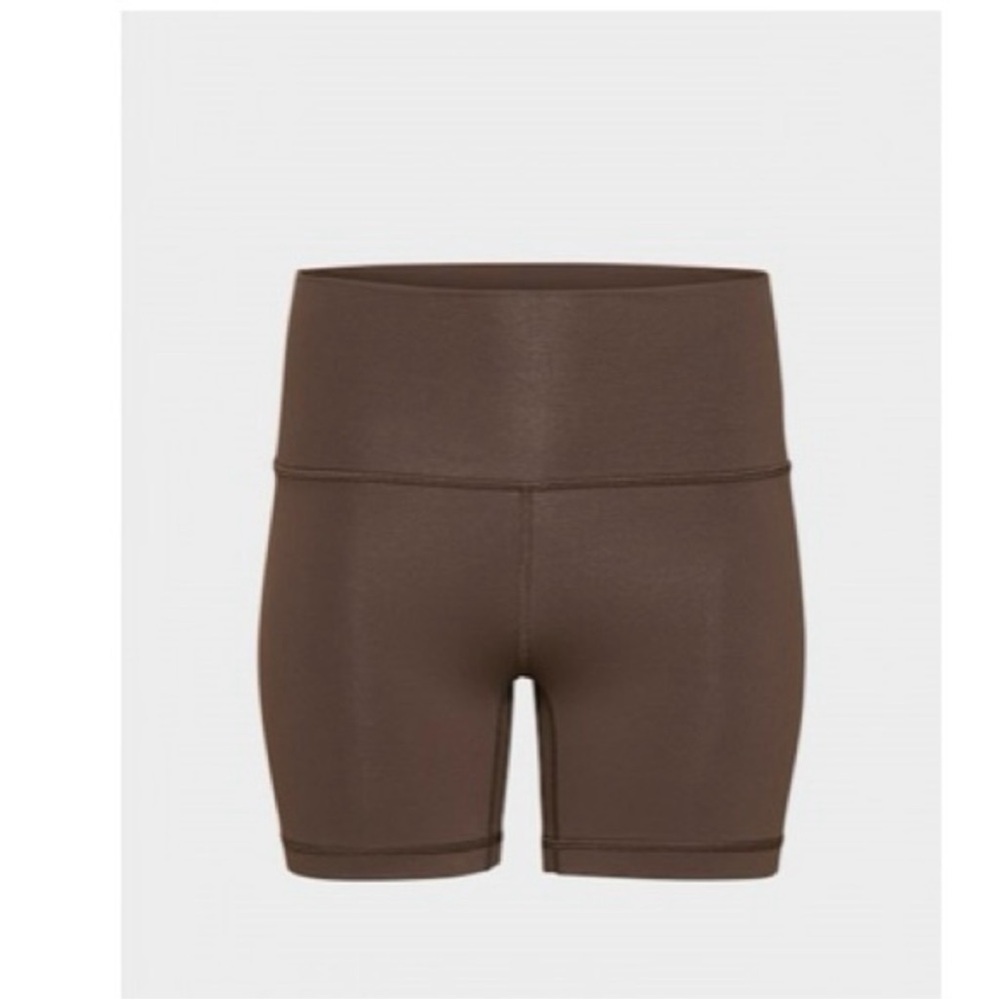 Aritzia golden rich mocha brown 5” cheeky shorts
